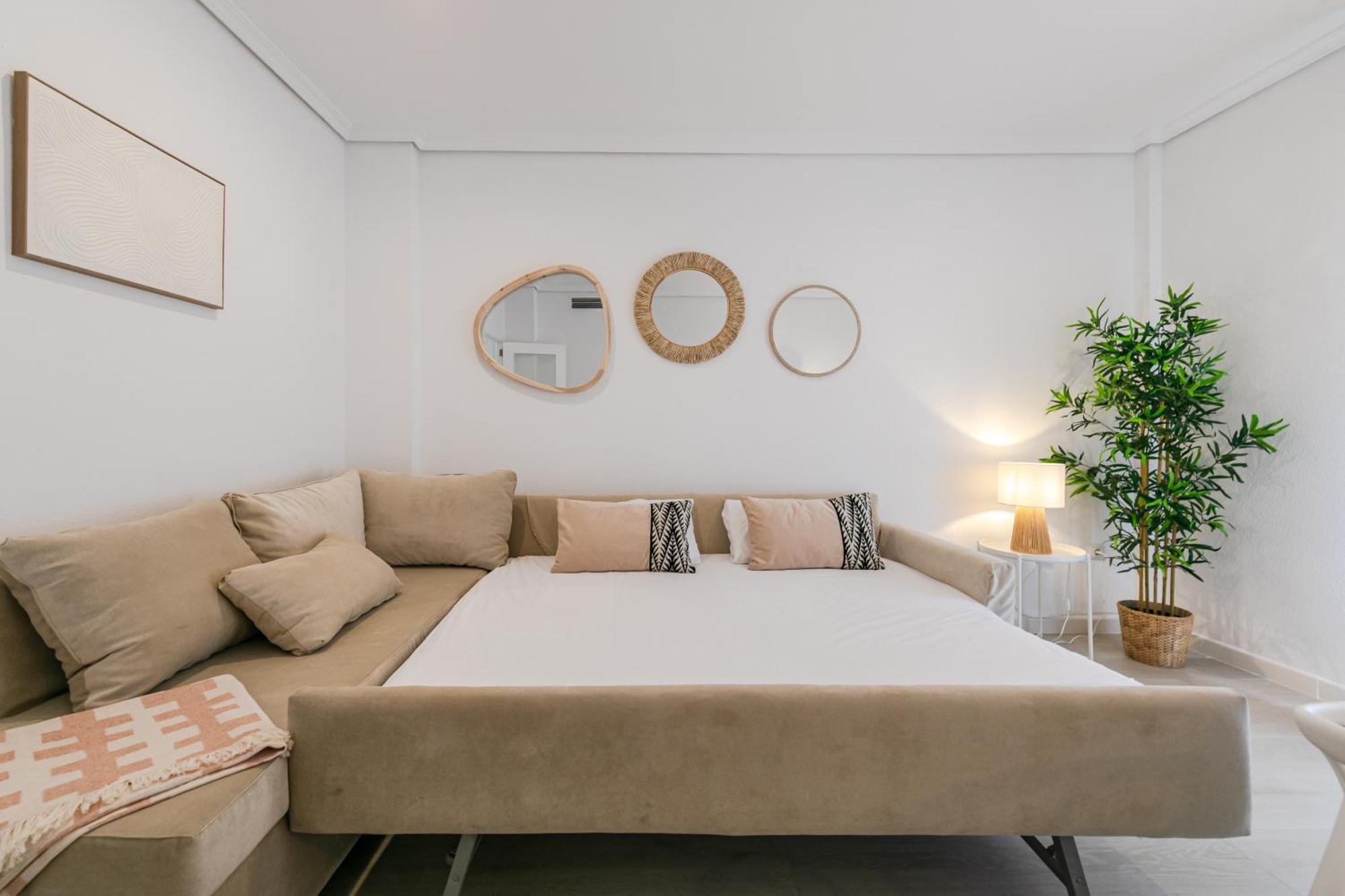 Isg Apartments Becquer Free Parking Inside The Building เซบีญา ภายนอก รูปภาพ