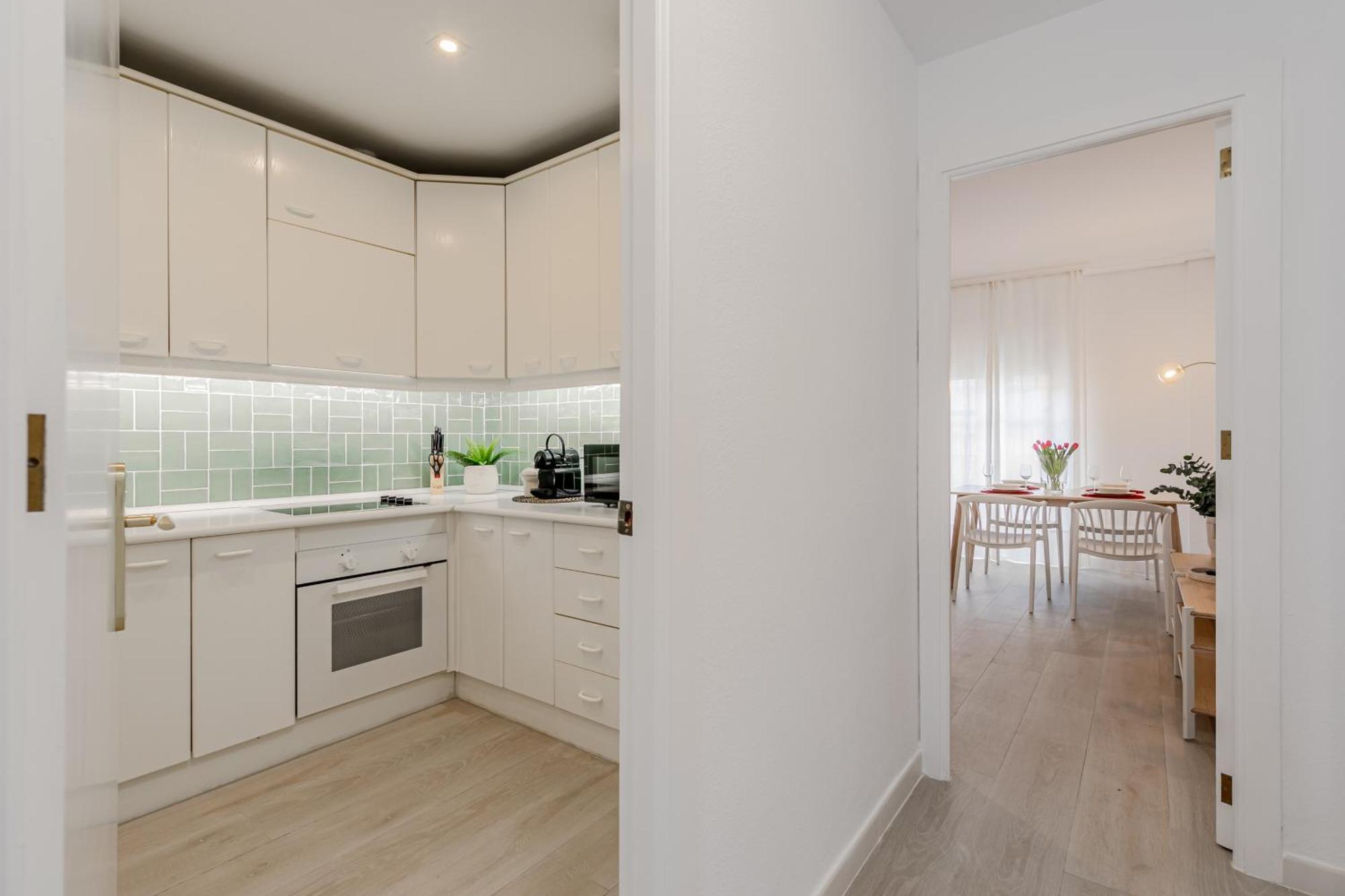 Isg Apartments Becquer Free Parking Inside The Building เซบีญา ภายนอก รูปภาพ