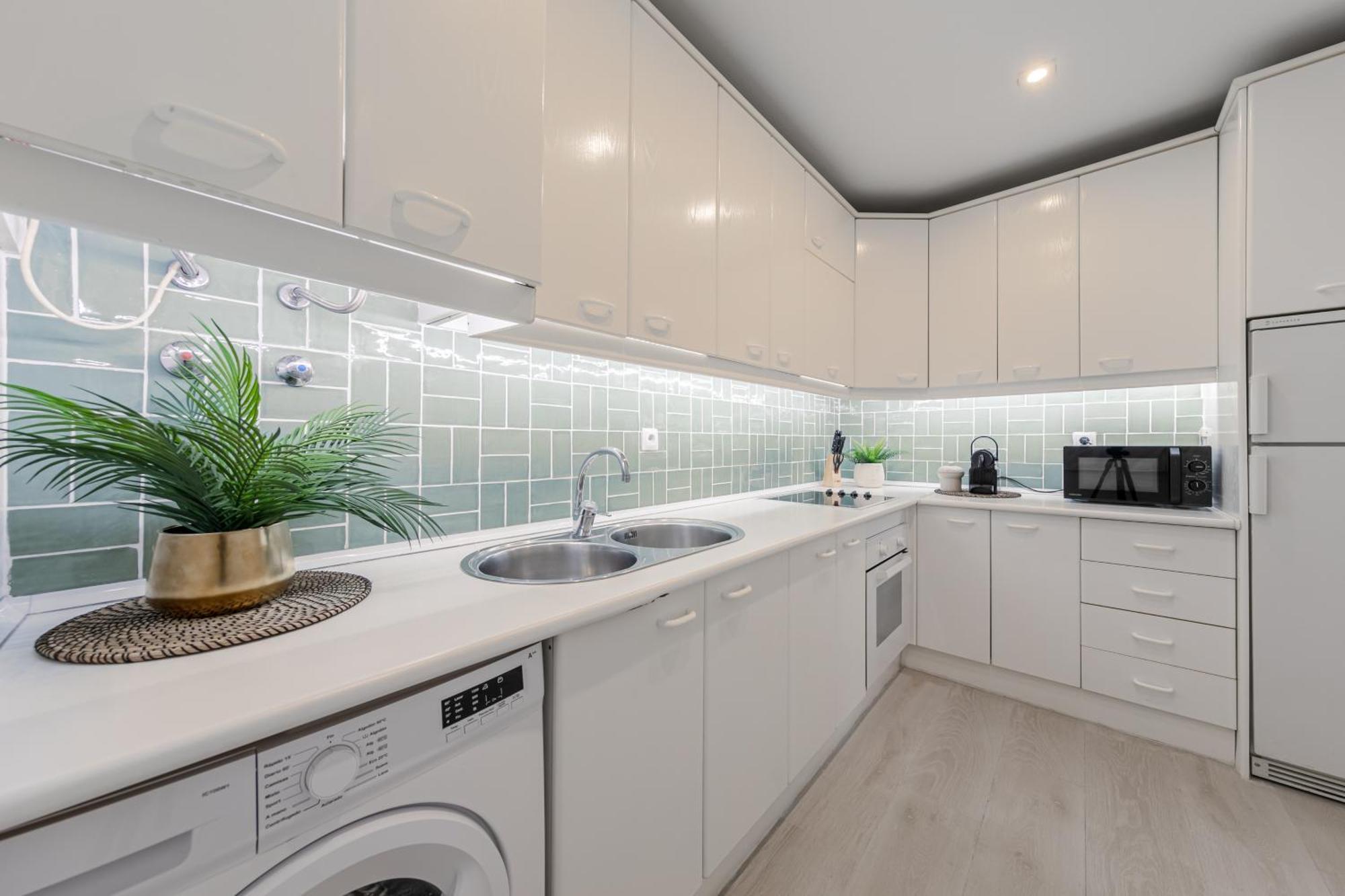 Isg Apartments Becquer Free Parking Inside The Building เซบีญา ภายนอก รูปภาพ